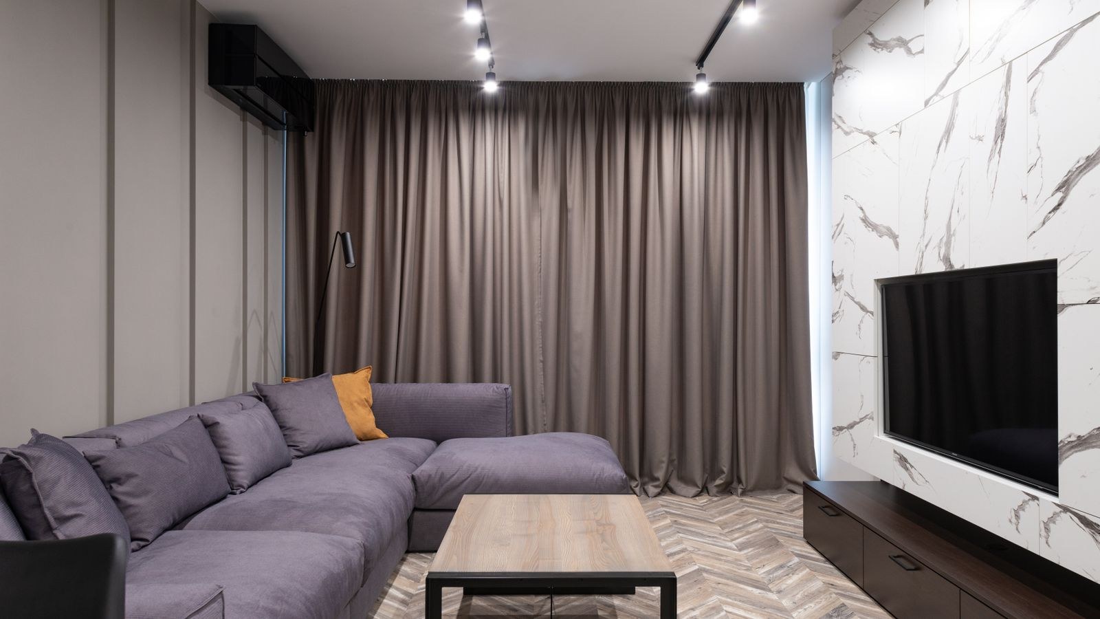 Small apartment living room layout suitable for indoor camera placement