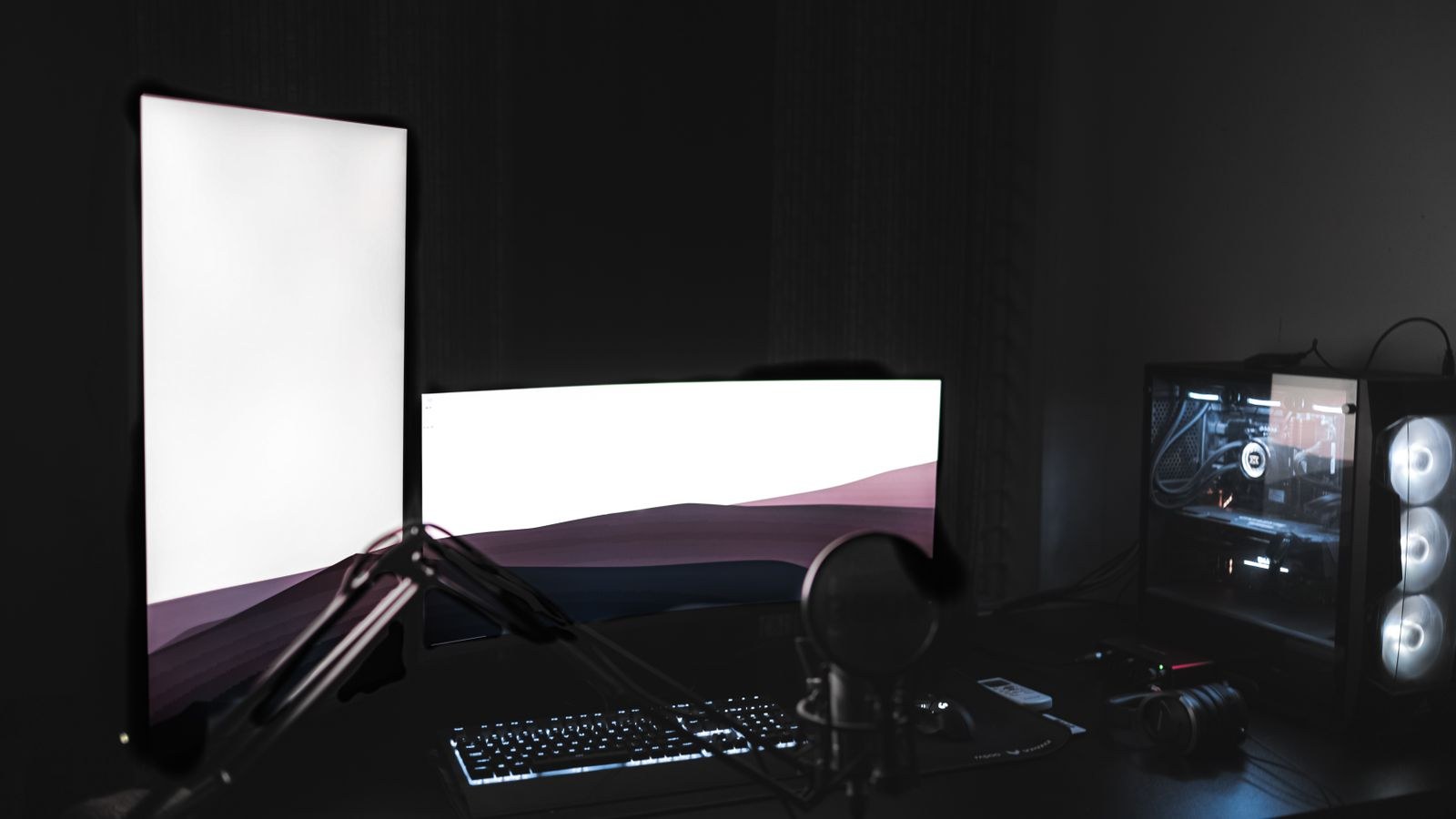 Game console and capture hardware set up for live streaming