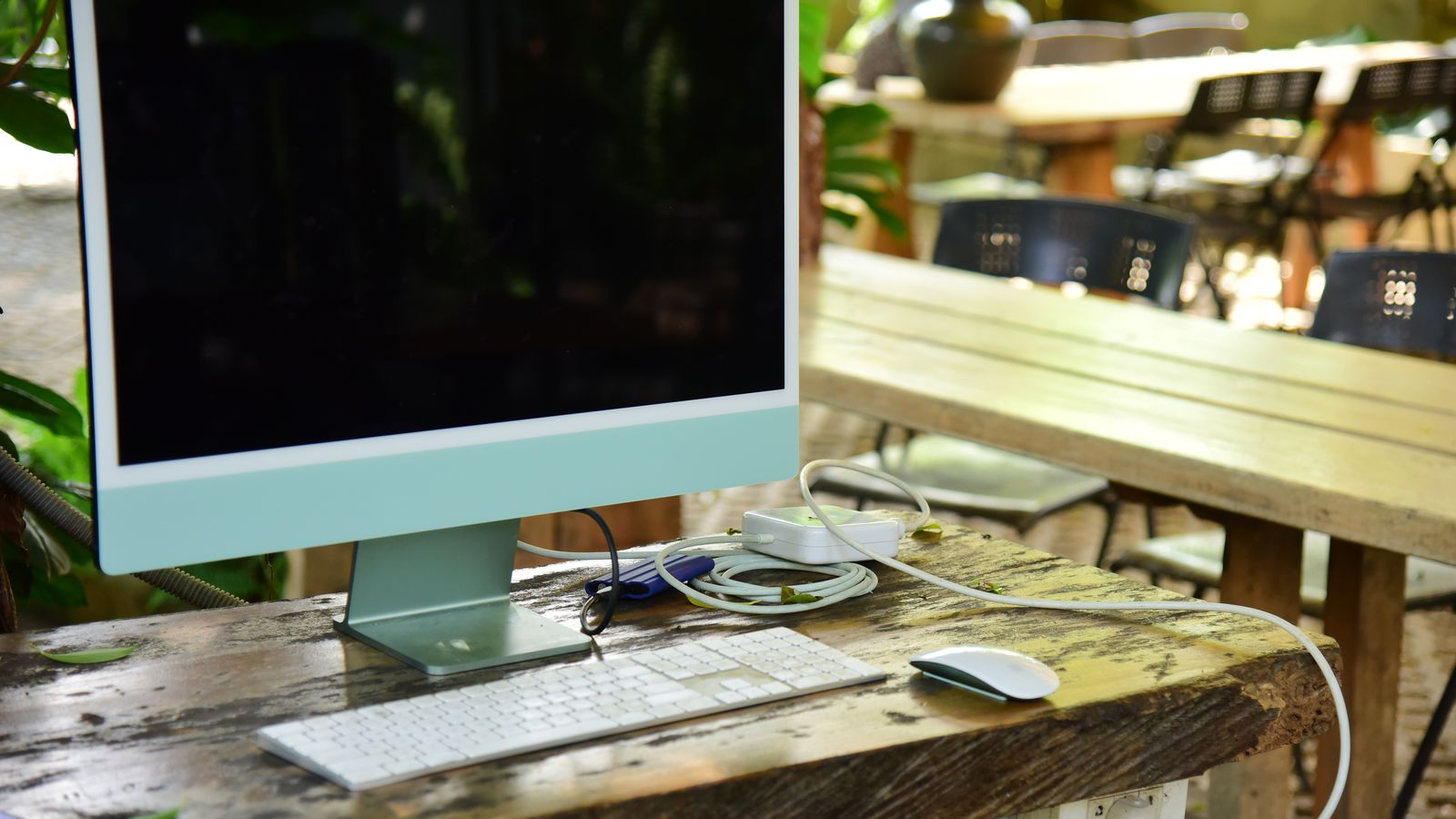 A desktop computer workstation for day trading with dual monitors and clean cable management