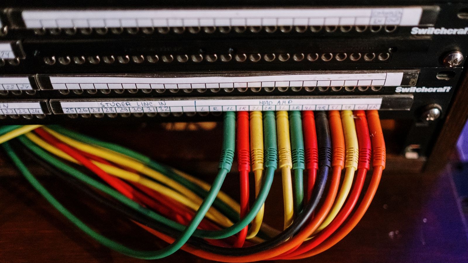 Desk Cable Management Guide: Trays, Sleeves and Clips