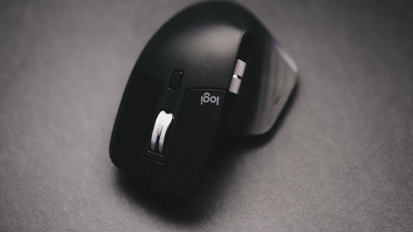 Ergonomic Mouse Guide: Vertical, Trackball & Shapes