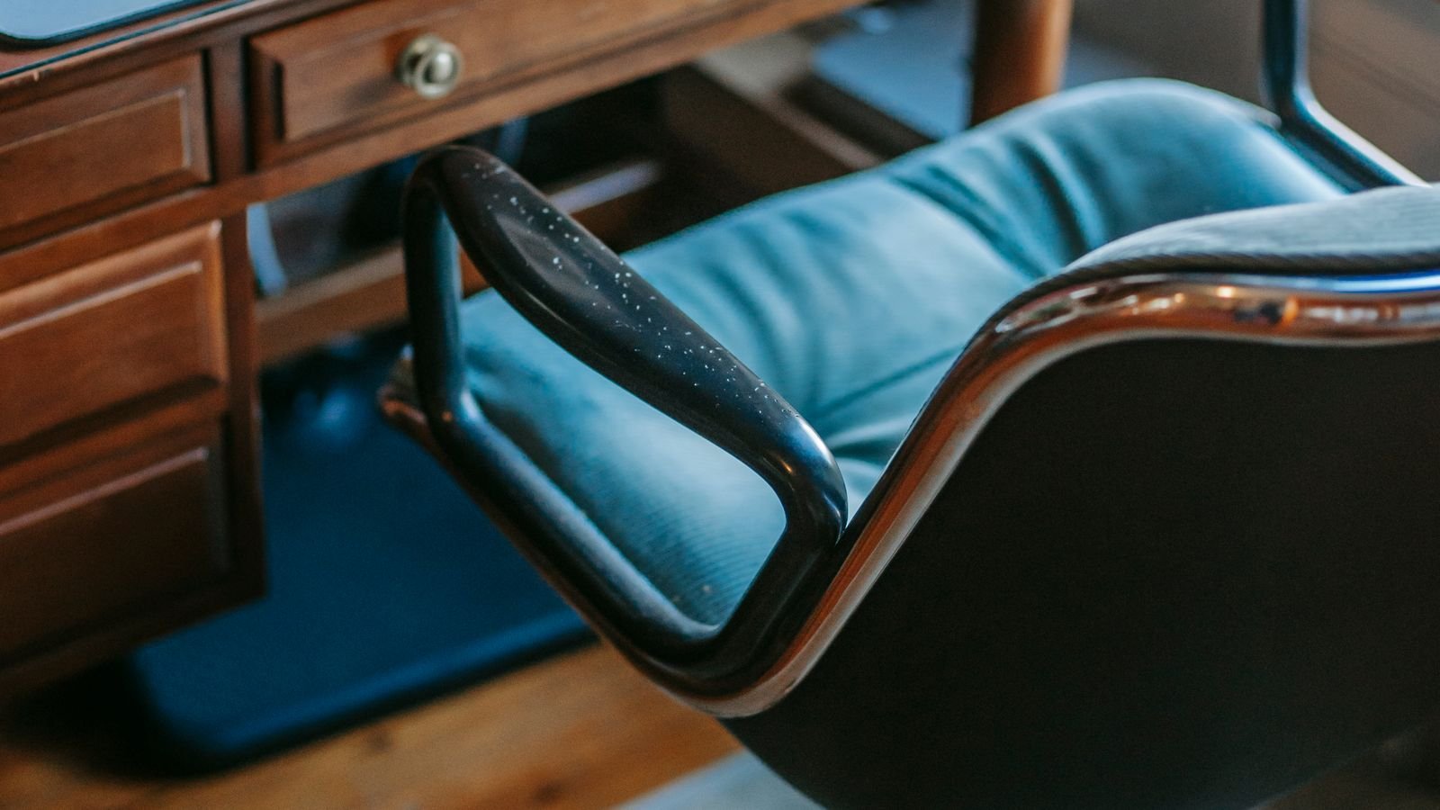 Ergonomic Office Chair Buying Guide for Home Workers
