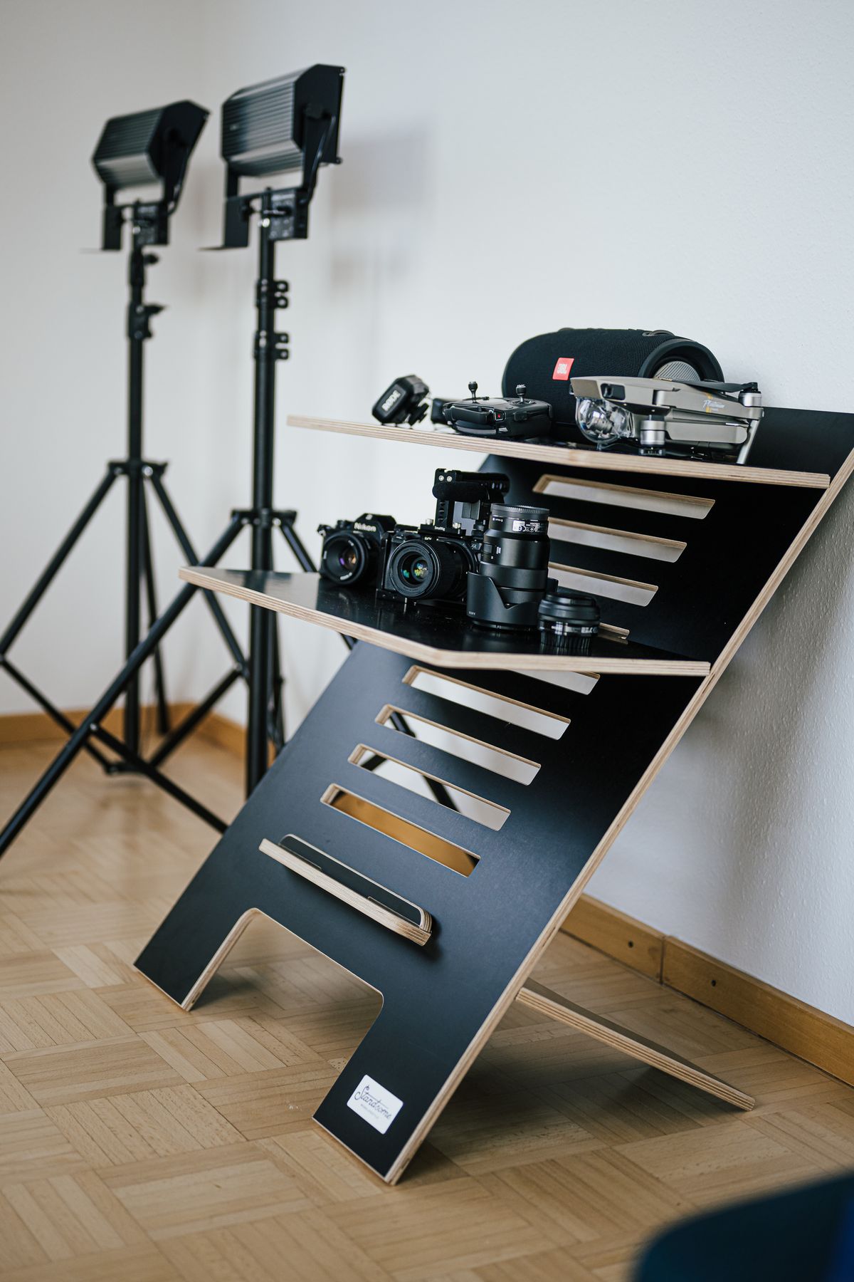 How to Choose a Standing Desk Frame: A Buyer Guide