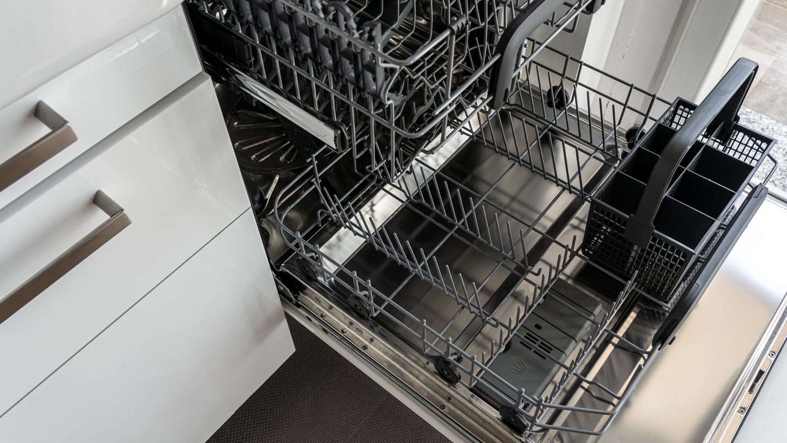 How to Clean a Dishwasher Filter and Spray Arms