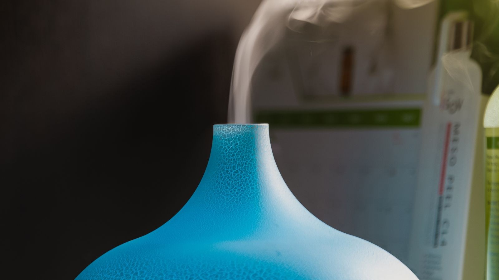 How to Clean a Humidifier and Stop White Dust