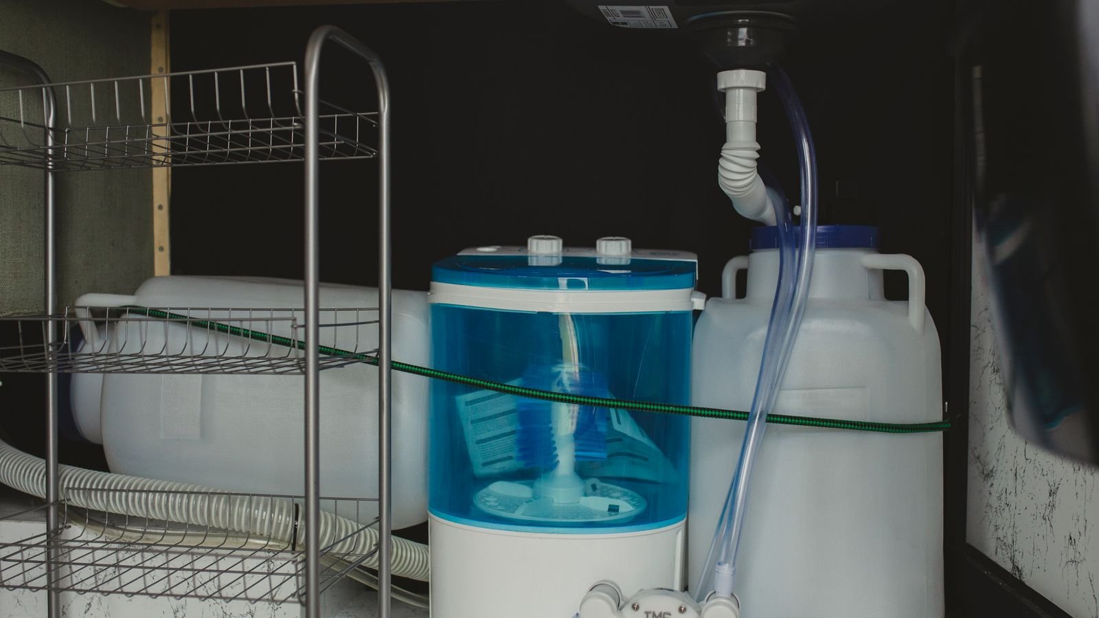How to Fix a Leaking Washing Machine Hose Fast
