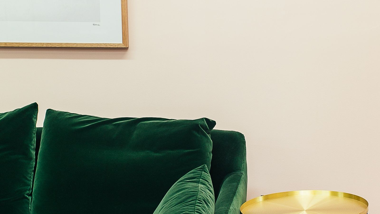 How to Pick a Paint Color That Matches Your Sofa