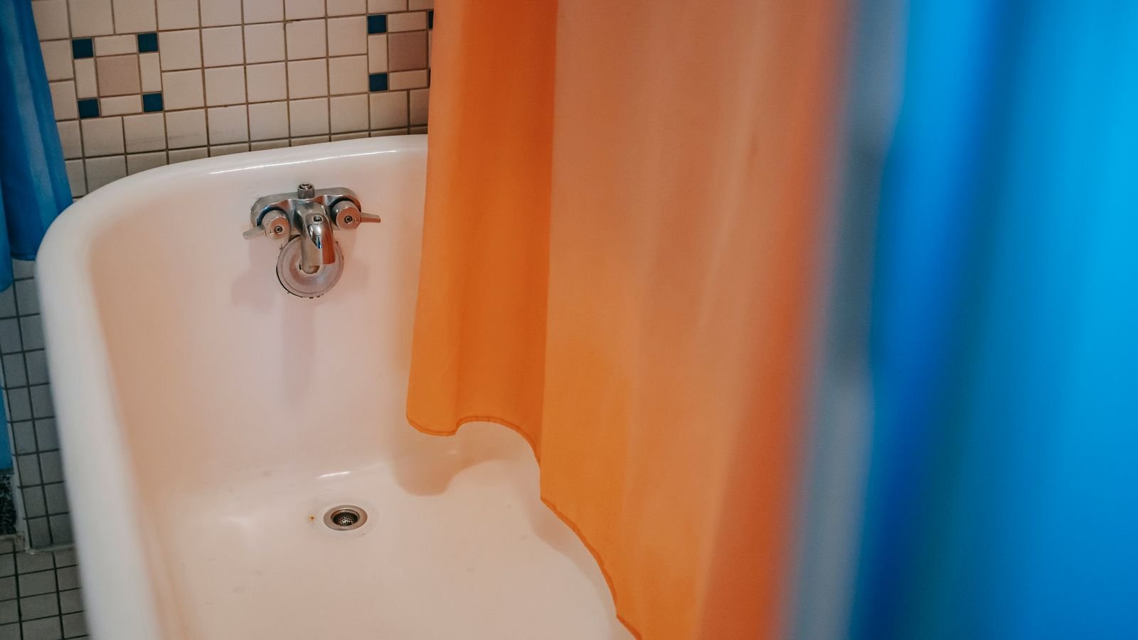How to Replace Rusty Shower Curtain Rings and Hooks