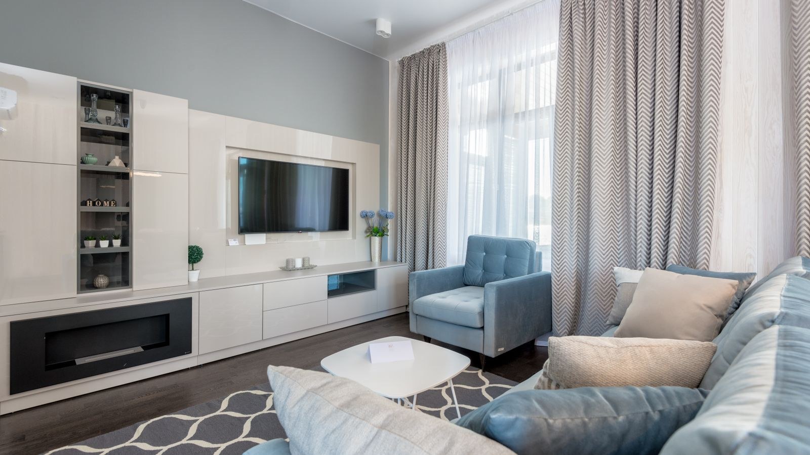 How to Size a Rug for a Living Room the Right Way