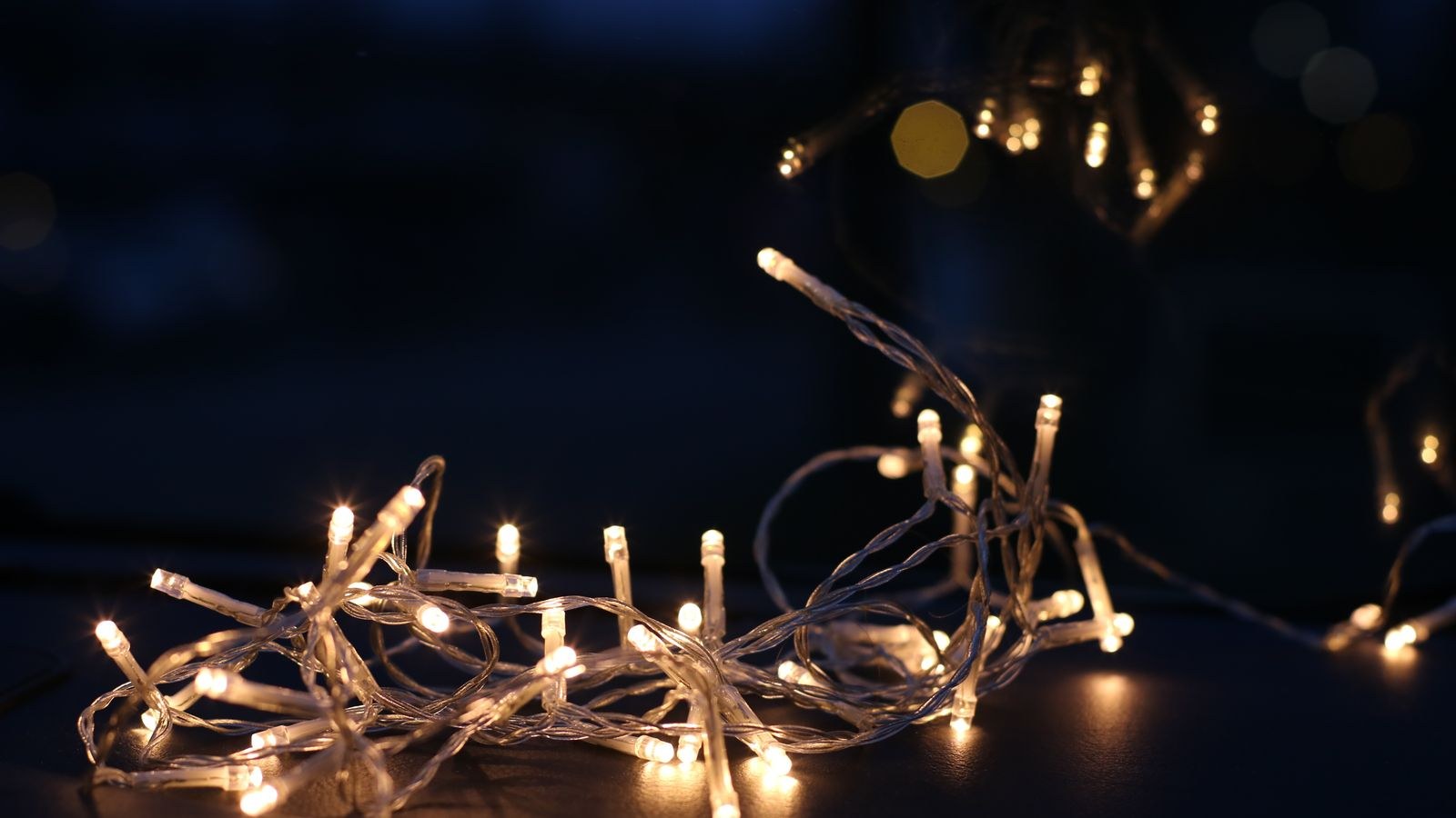 How to Store Christmas Lights Without Tangles