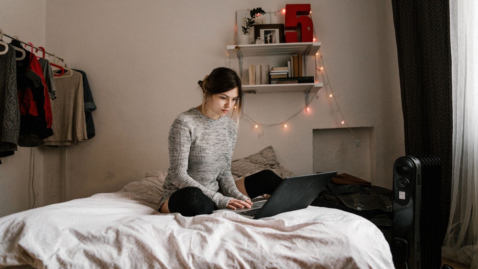 How to Use a Space Heater Safely in a Bedroom