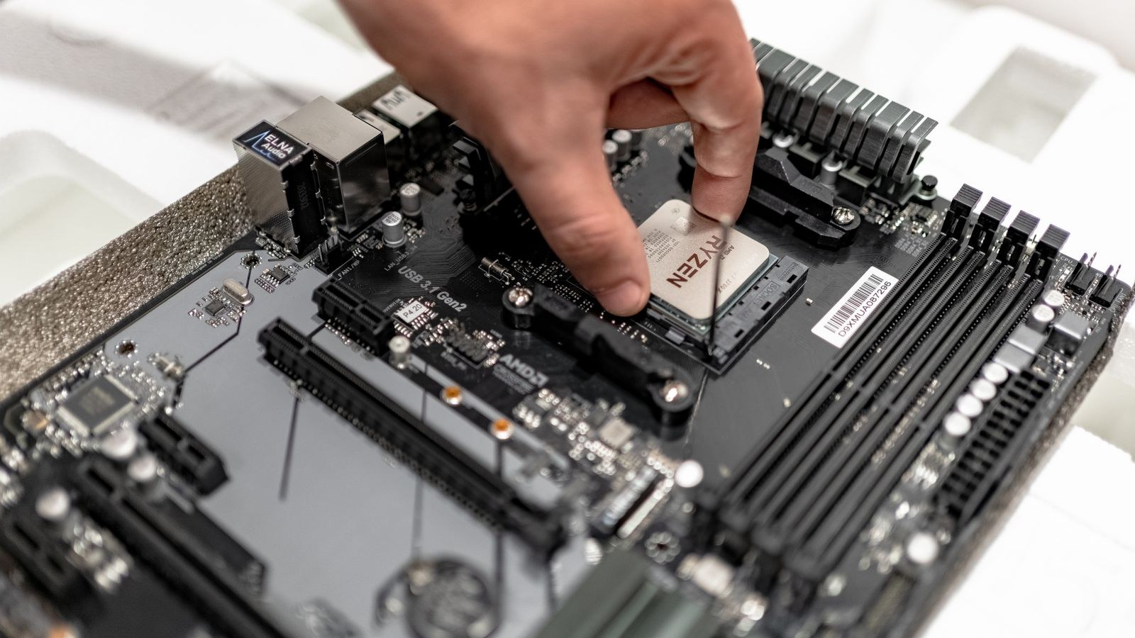 How to Install a CPU Without Bending Motherboard Pins