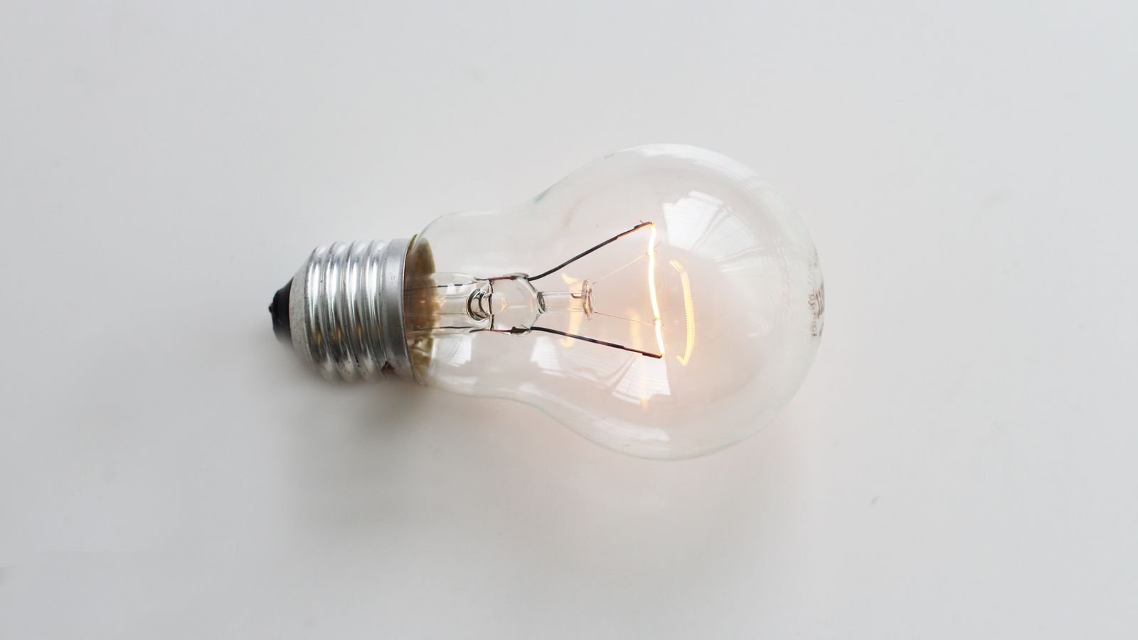 Light Bulb Buying Guide: Wattage, Lumens & Kelvin