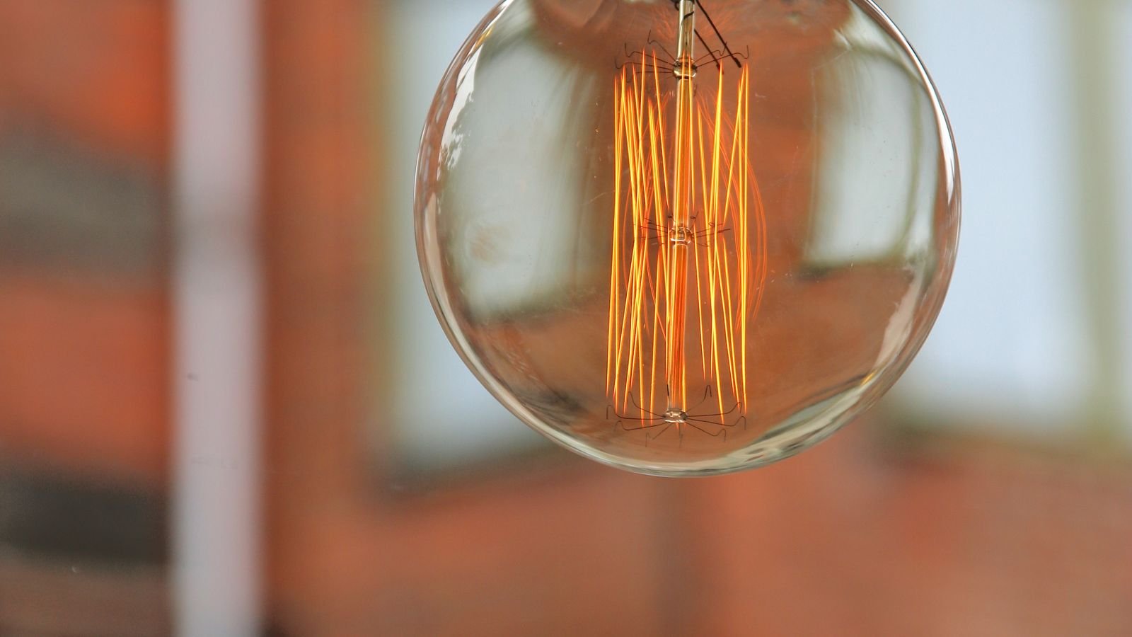 Light Bulbs for Eye Comfort: A Buying Guide