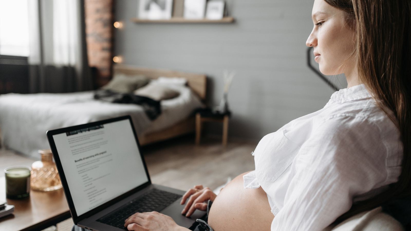 Office Chairs During Pregnancy: Support and Setup Guide