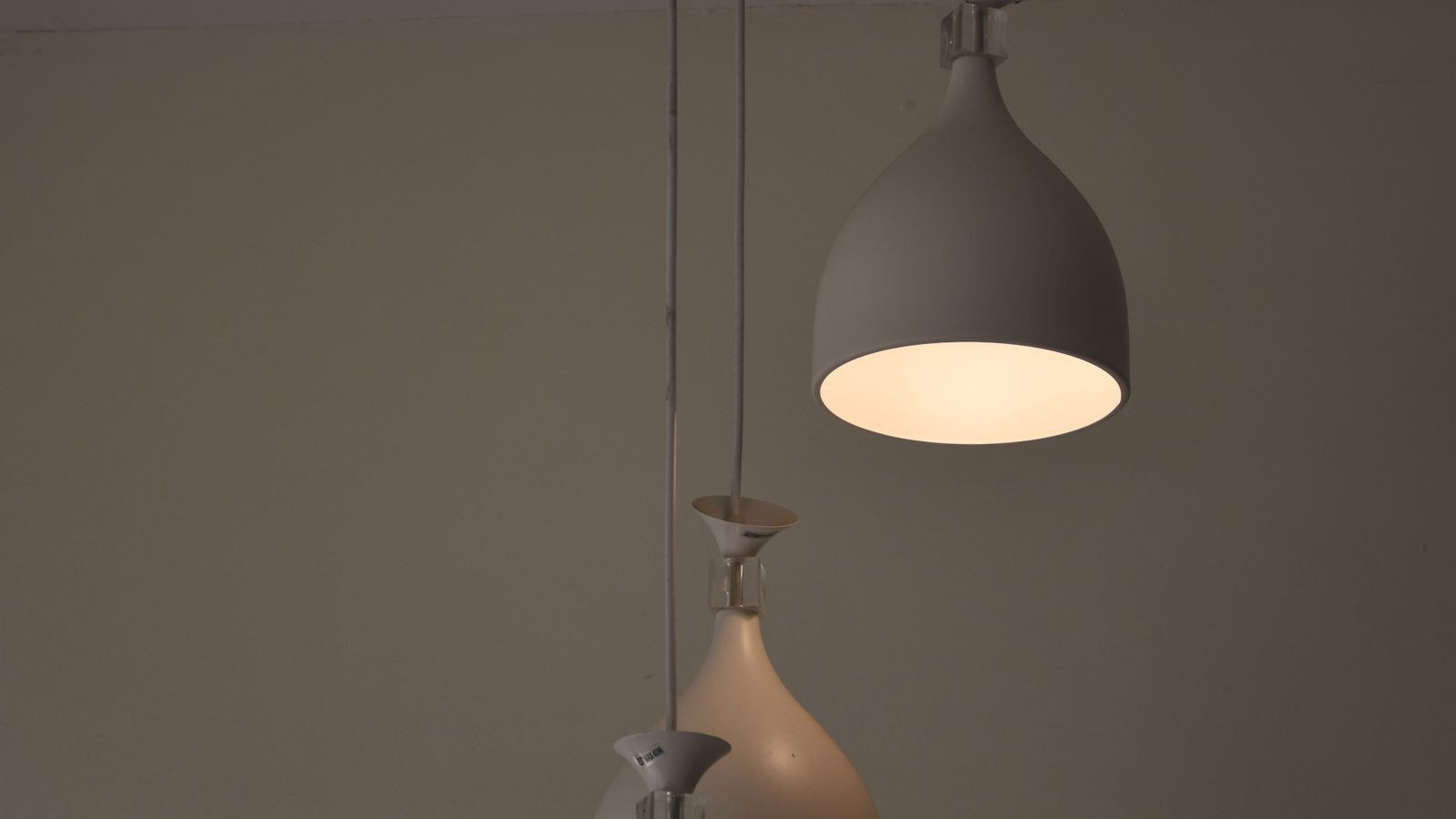 Pendant Light Sizing Guide: Height, Width and Spacing