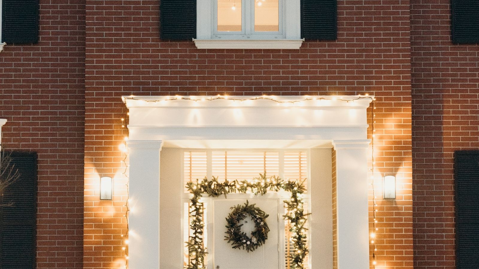 Permanent Outdoor Holiday Lights: Are They Worth It?