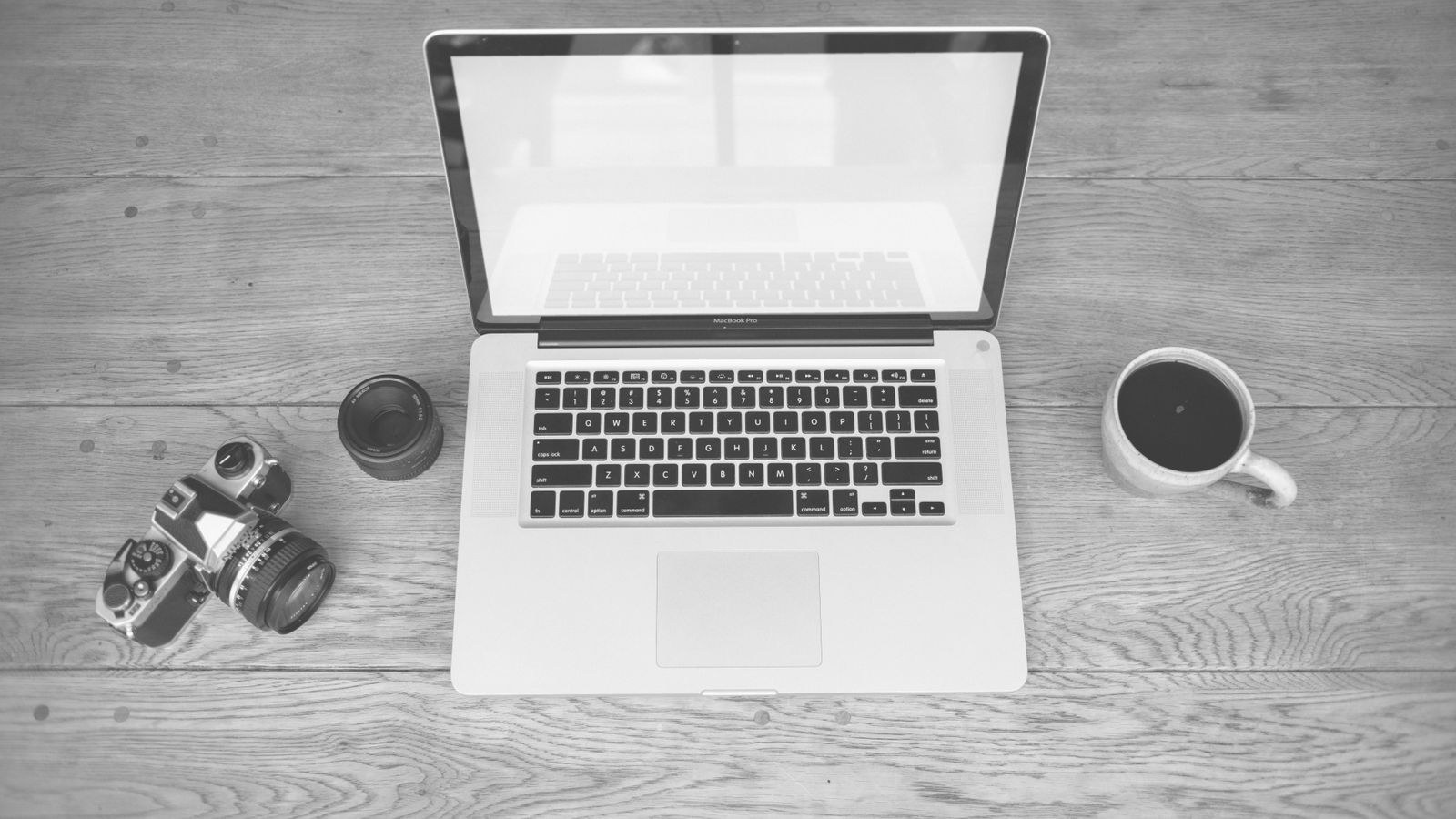 Portable Monitor Buying Guide for Travel 2026