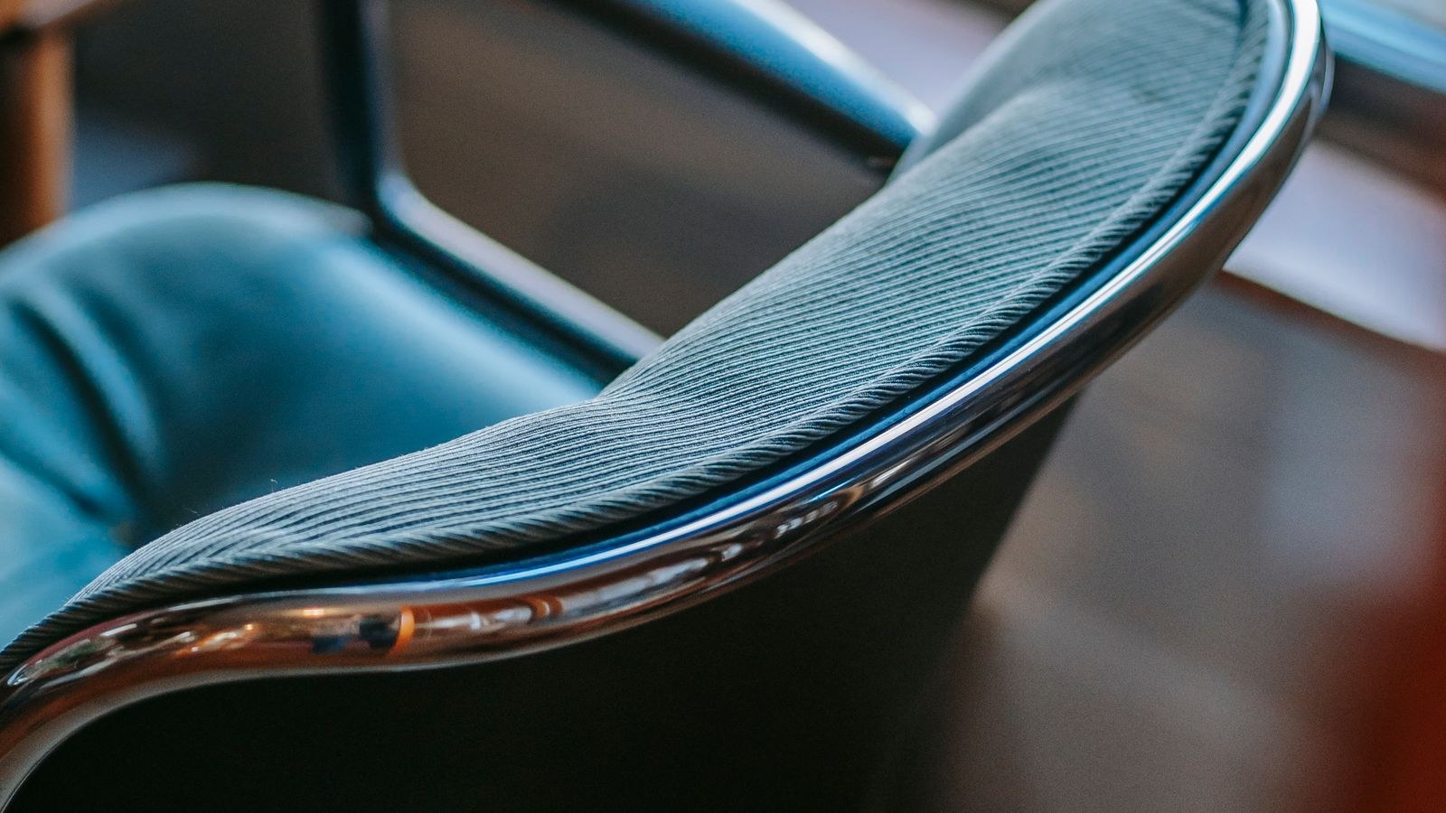 How to Remove Stains From a Fabric Office Chair