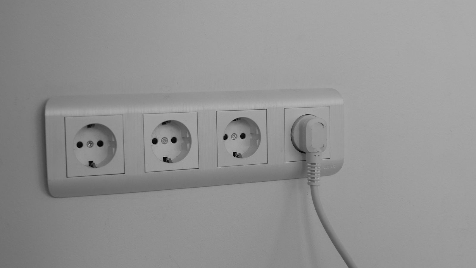 How to Reset a Smart Plug to Factory Settings