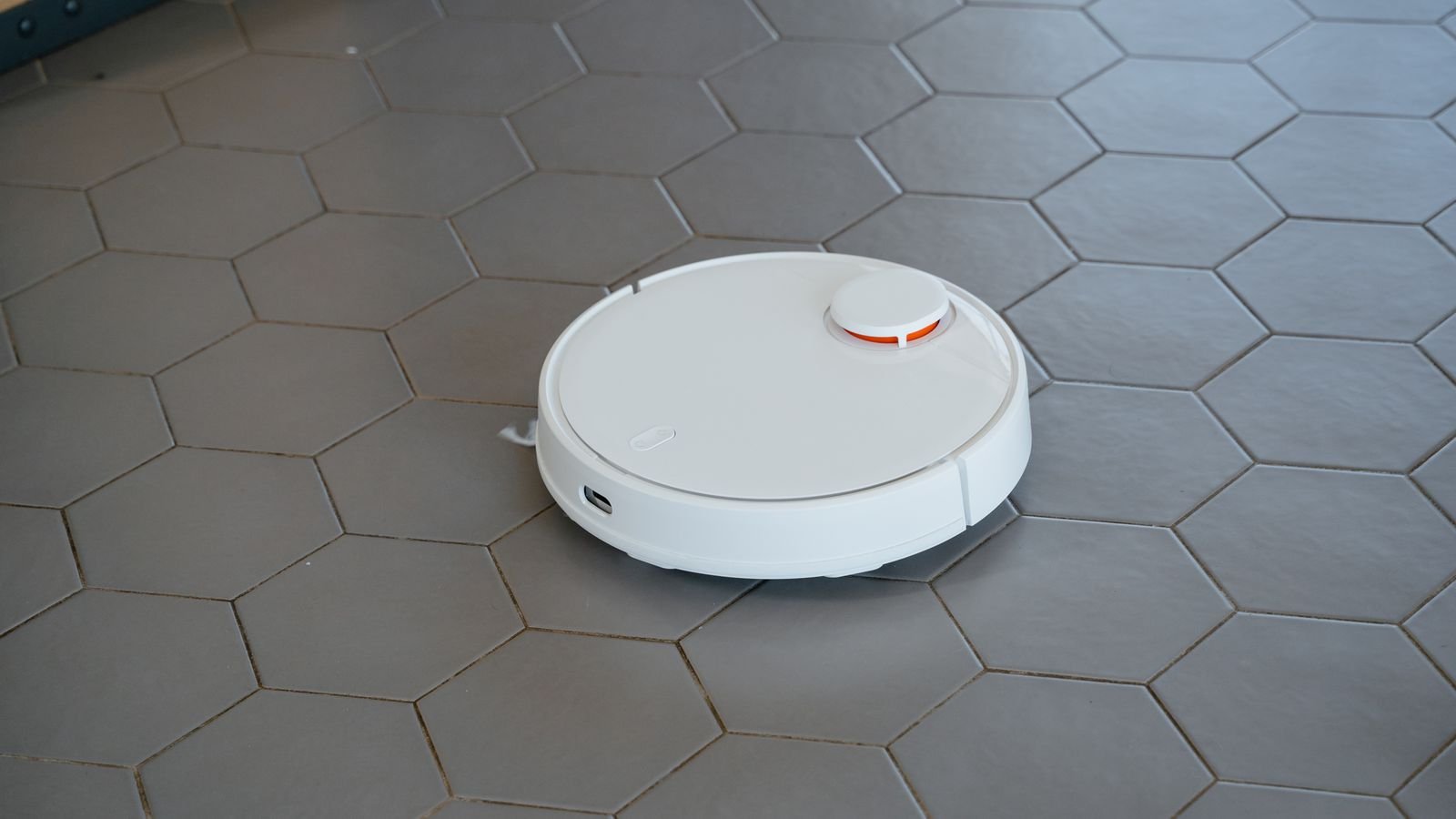 Robot Vacuum Buying Guide: Mapping, Suction, Self-Emptying