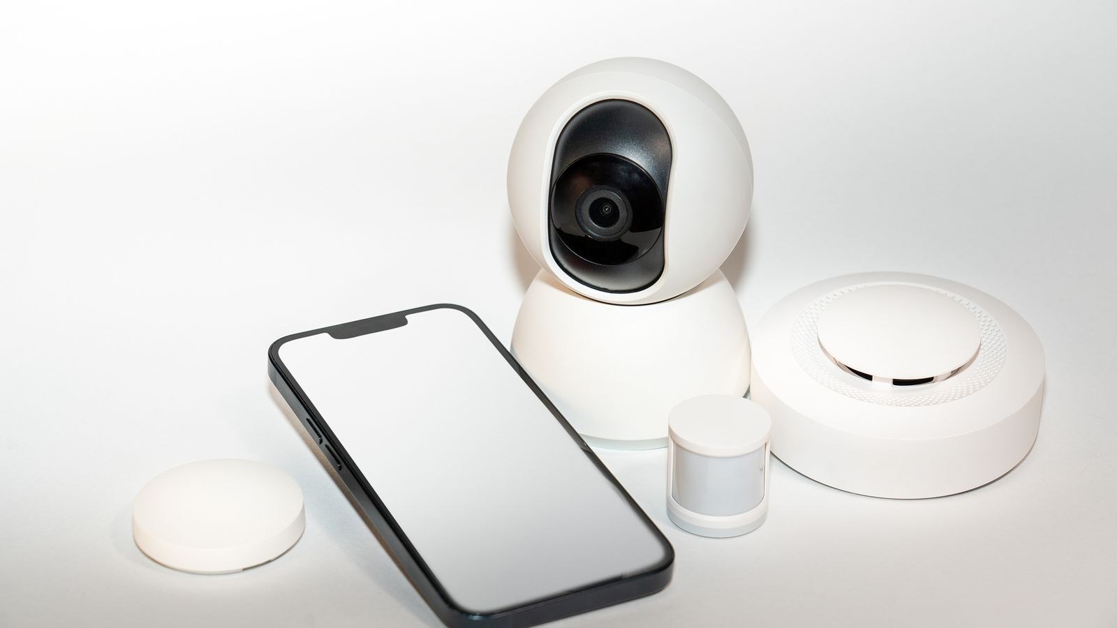 Smart home security devices controlled from a mobile app