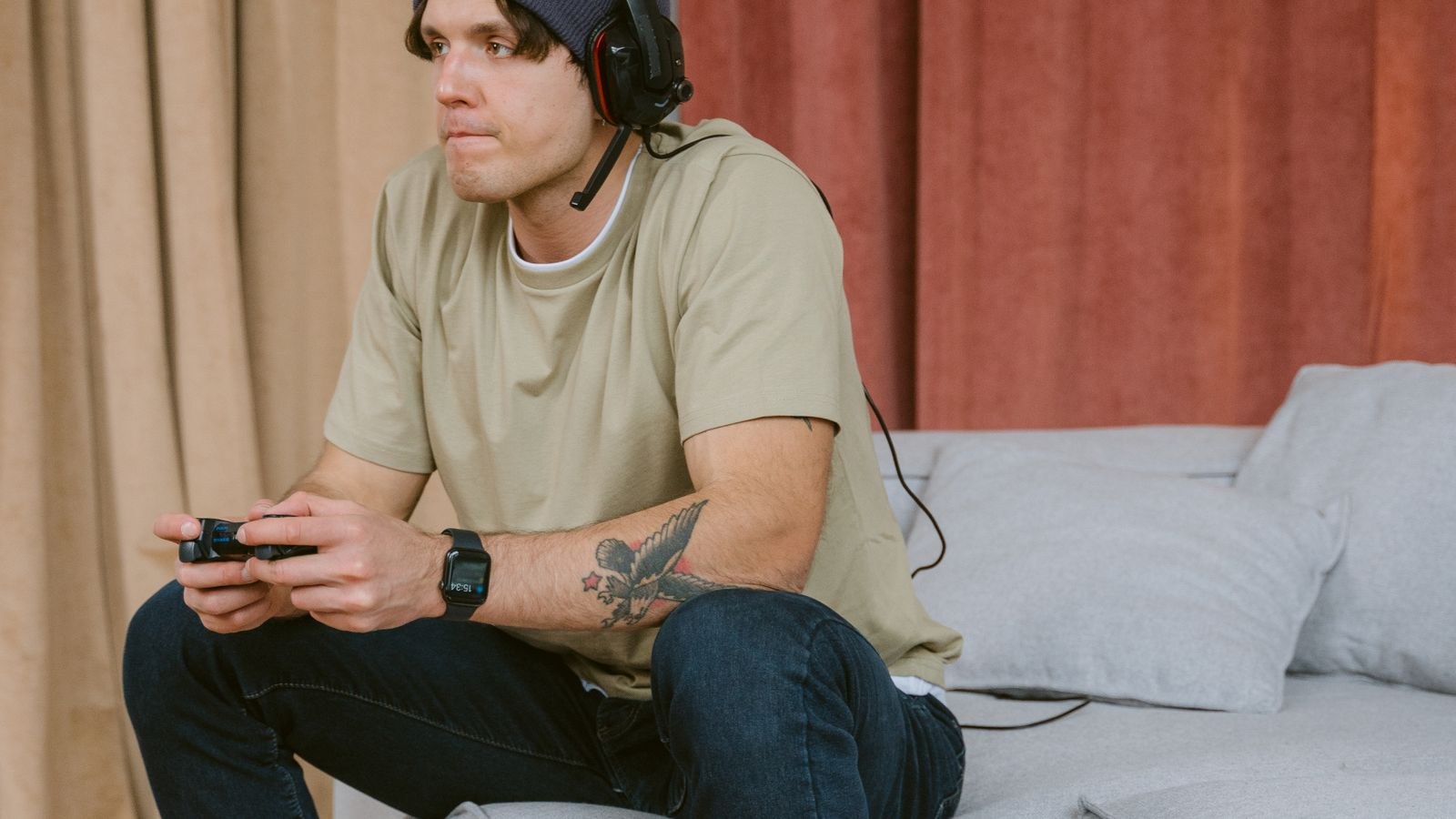 Close up of headset ear pads and headband cushioning for all day comfort