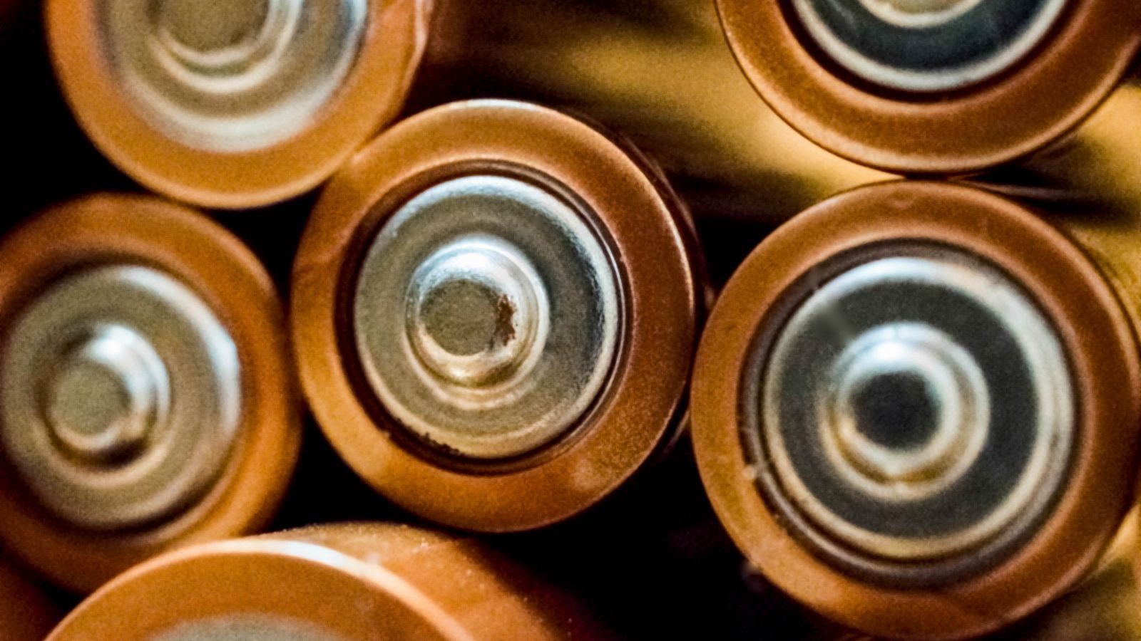 How to Store and Dispose of Batteries Safely