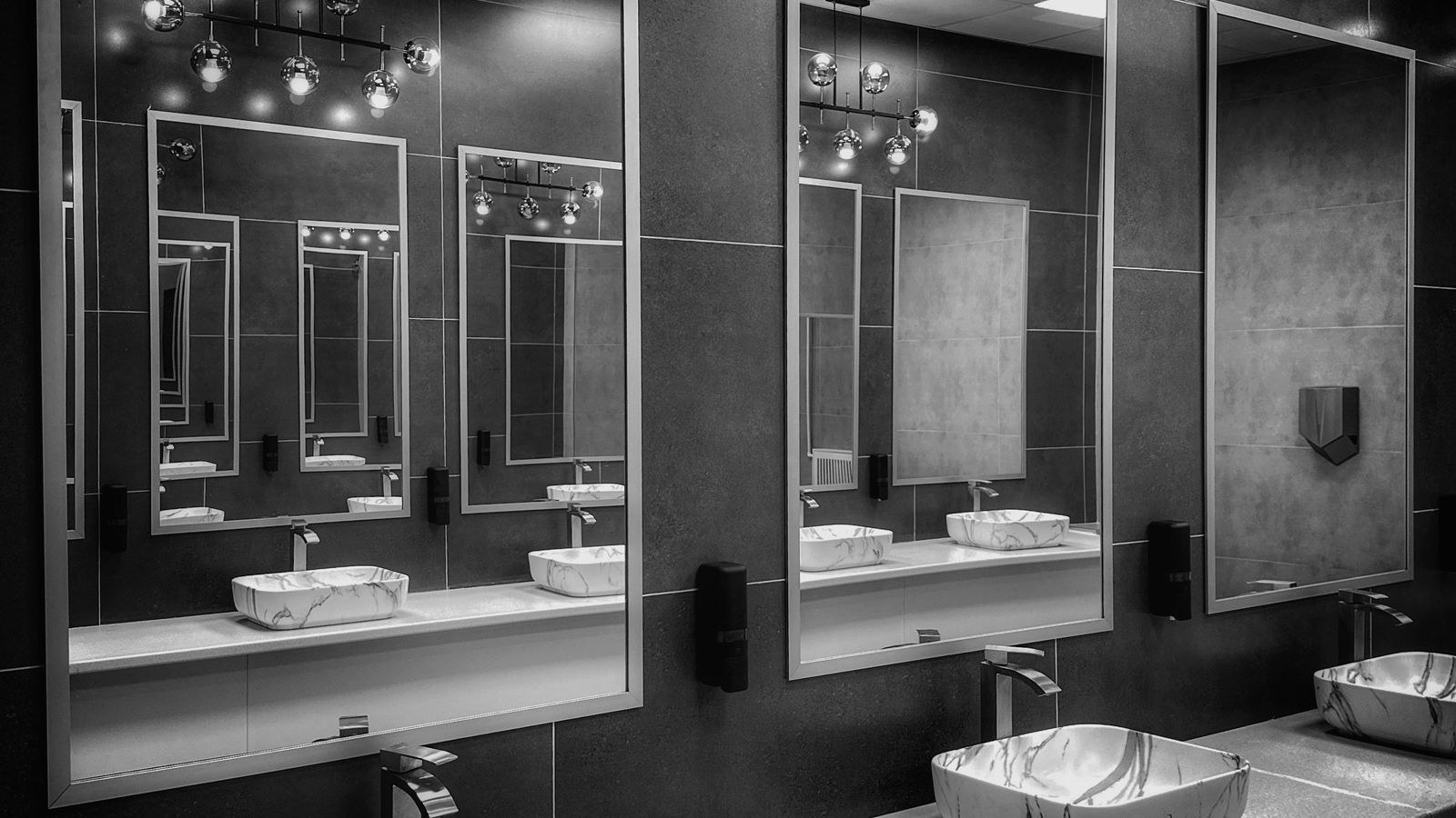 Vanity Light Size Guide: Width, Height and Placement